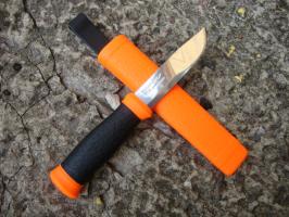 Нож Morakniv Outdoor 2000 Orange